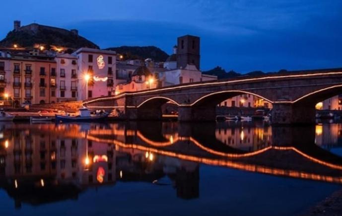 Le Camelie Appartamento ボーザ エクステリア 写真